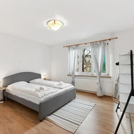 Apartment Basic With Full Kitchen Zurich